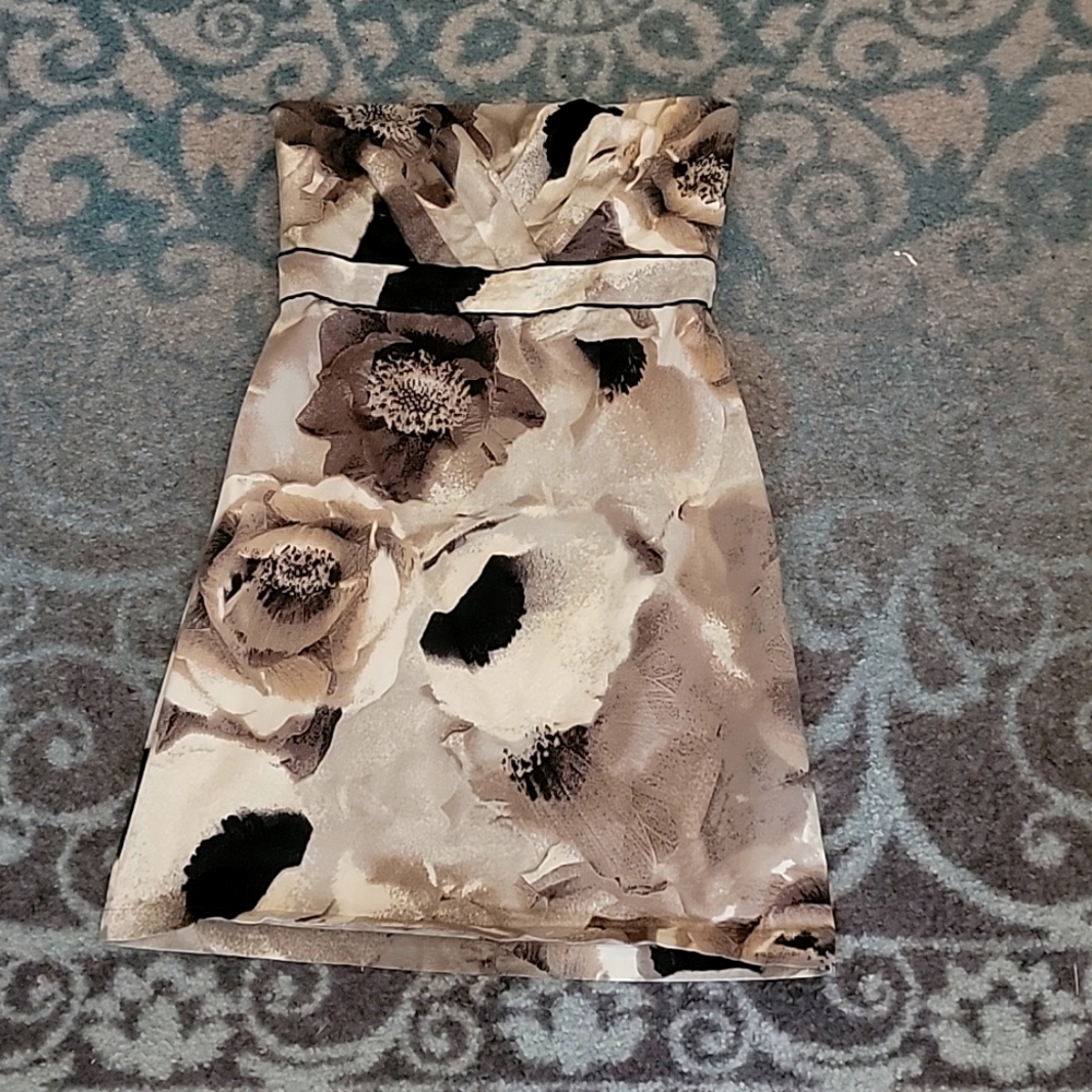 Strapless dress